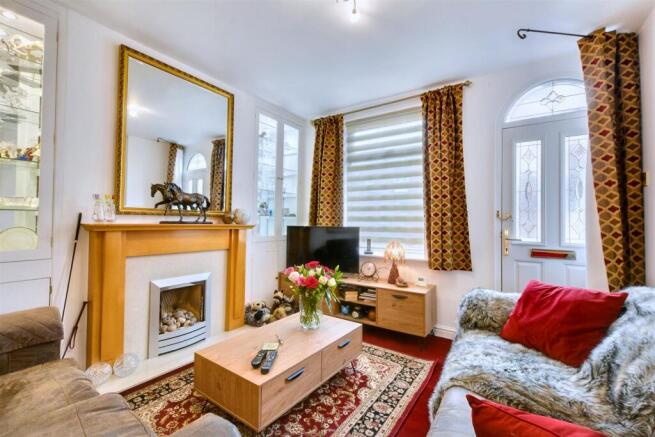 Lounge/Sitting Room