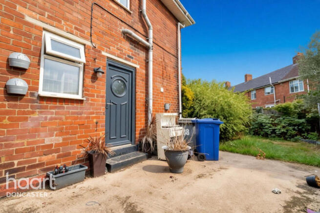 3 bed Semi-Detached for sale Image 12