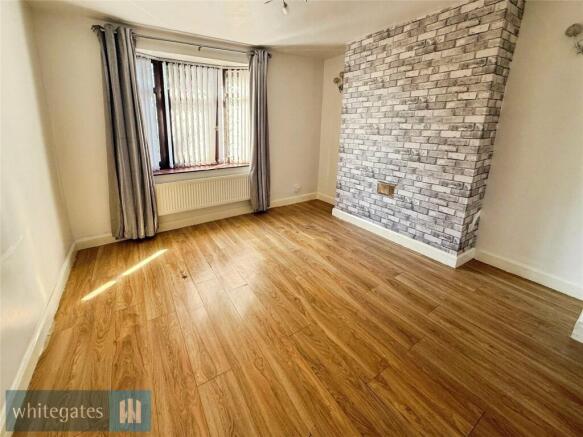 3 bed Semi-Detached for sale Image 4