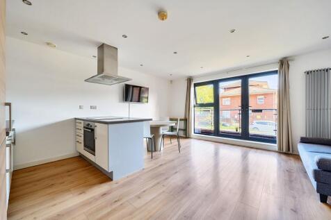 Mostyn Grove, Windsor Court, E3
