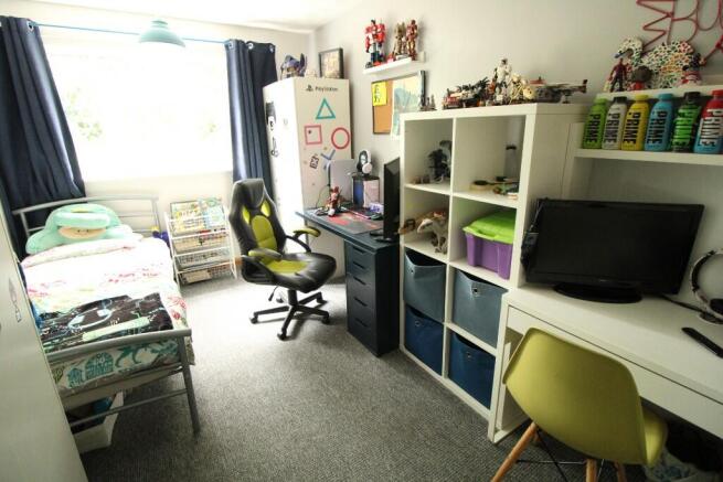 Photo 11