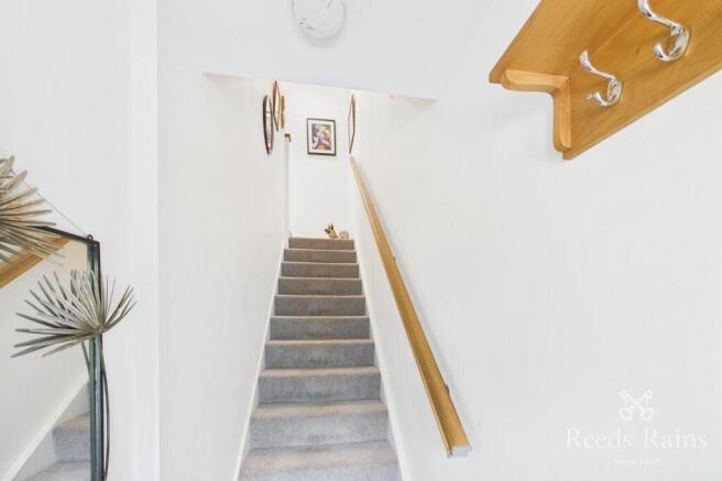 2 bed Apartment for sale Image 11