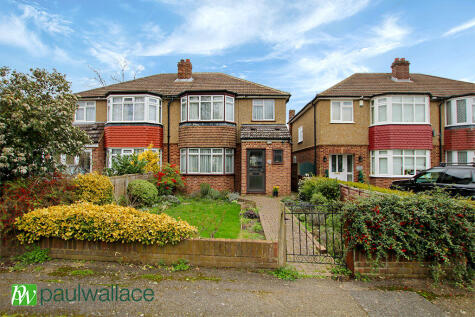 Salisbury Crescent, Waltham Cross