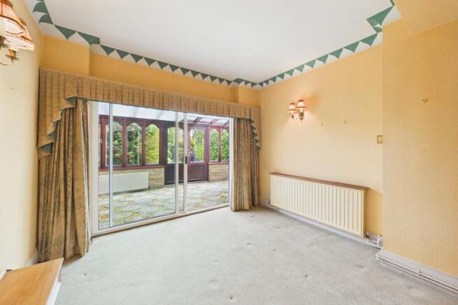 4 bed Semi-Detached for sale Image 6