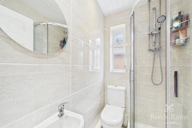 3 bed Bungalow for sale Image 12