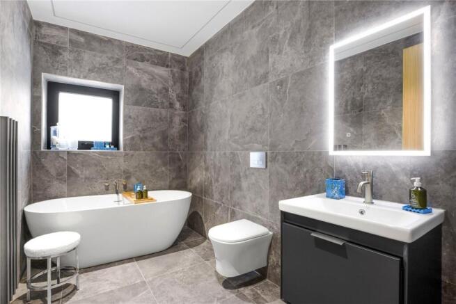 2 bed Apartment for sale Image 10