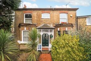 Flat 2, 4, Glenhurst Road, Brentford TW8 0QS