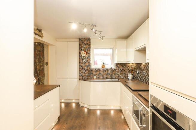 3 bed Detached for sale Image 5