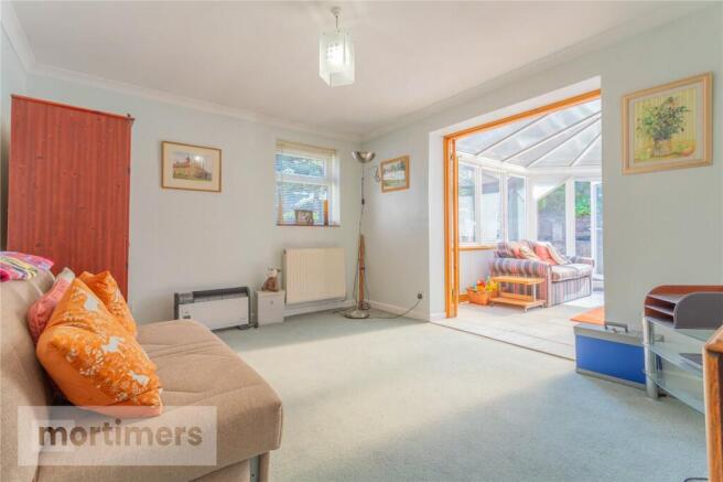 Bedroom 3/Sitting