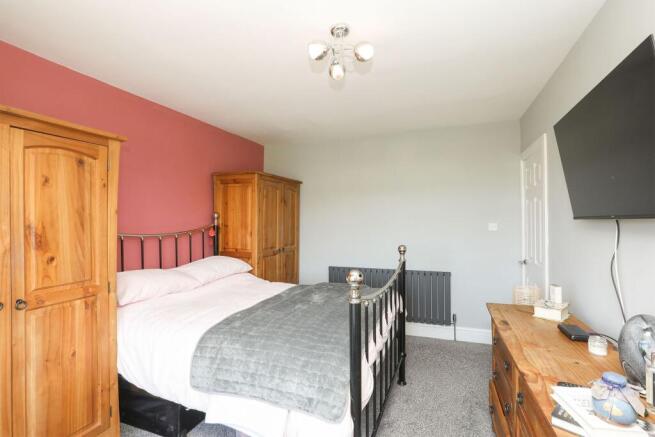3 bed Semi-Detached for sale Image 10
