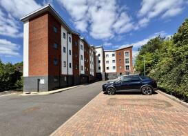 Apartment 10, 188a Ladywood Court, Lichfield Road, Sutton Four Oaks, Sutton Coldfield B74 2TX