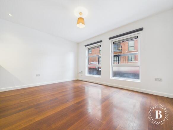 1 bed Apartment to rent Image 2