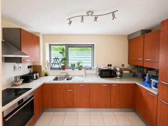 15 Curness kitchen.png