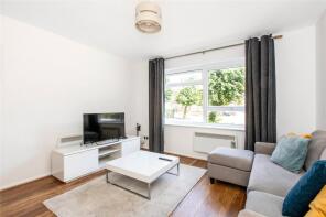 3, 284 Becton Court, Holmesdale Road, South Norwood, London SE25 6HS