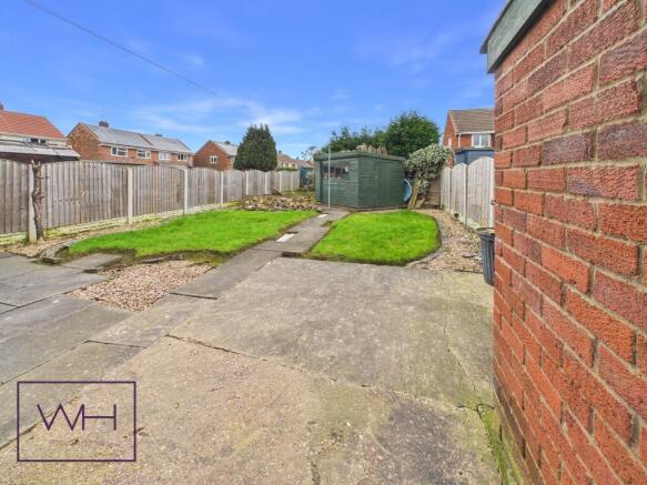 CAM04980G0-PR0122-ST