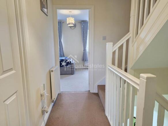 3 bed Semi-Detached for sale Image 11