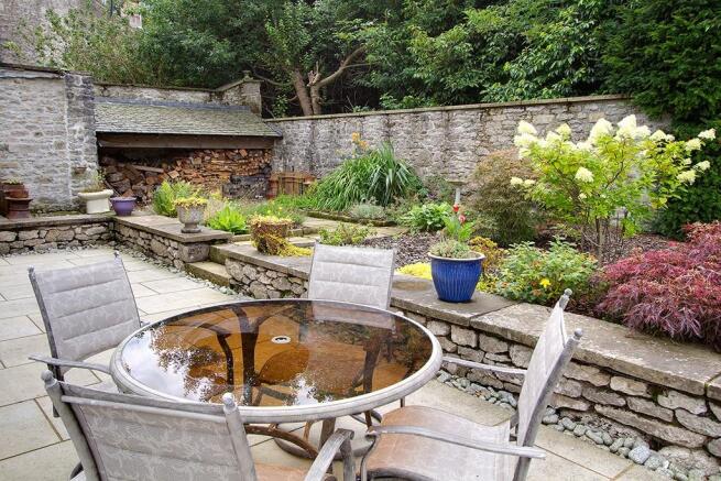 Seating terrace