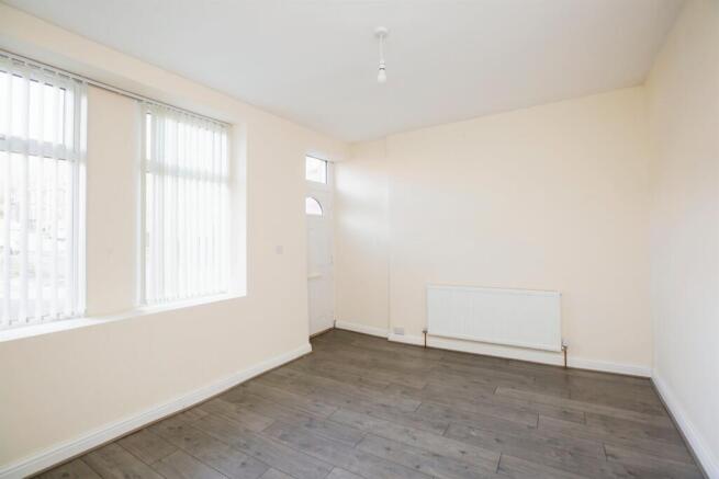 4 bed Terraced to rent Image 6