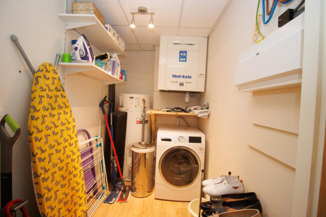 1 bed Ground Flat for sale Image 4