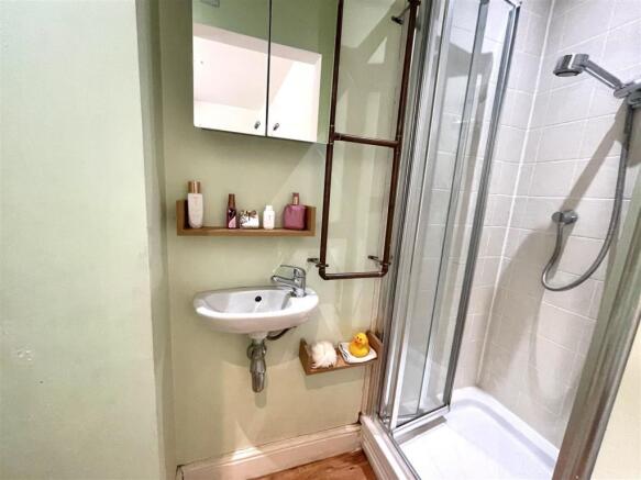 EN-SUITE :