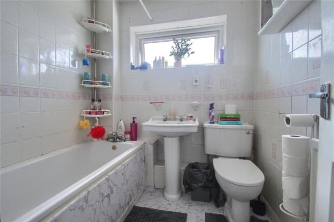 3 bed Terraced for sale Image 11