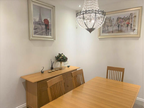 6 bed Detached to rent Image 11