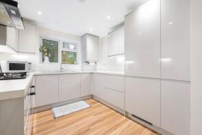 Flat 8, 34 Woodlands, Southend Road, Beckenham BR3 5AA