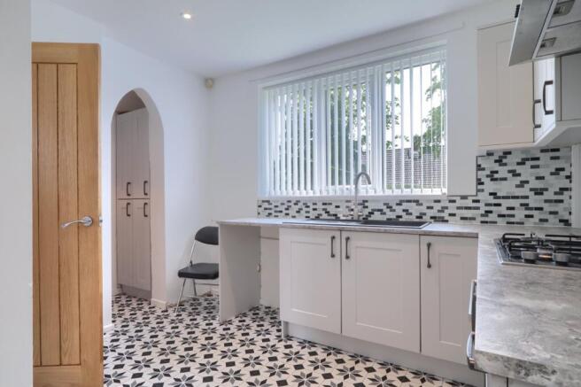 2 bed Semi-Detached for sale Image 4