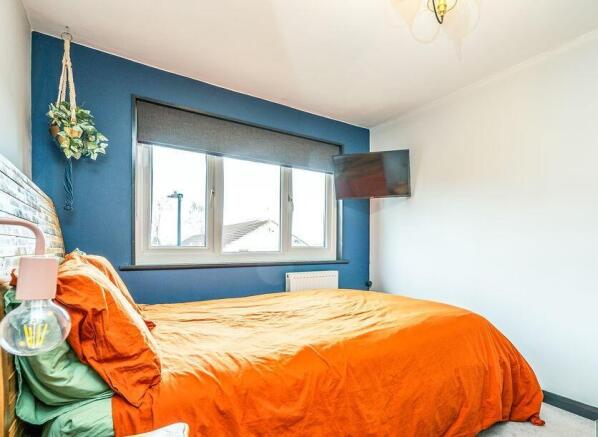 3 bed Semi-Detached for sale Image 11