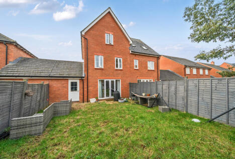 Wagtail Grove, Gotherington Lane, Bishops Cleeve, Cheltenham, GL52