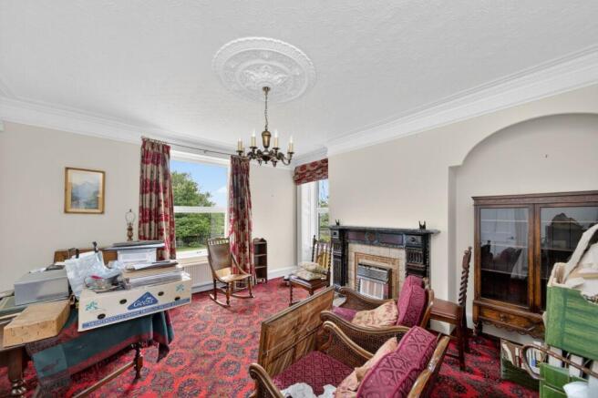 4 bed Detached for sale Image 10