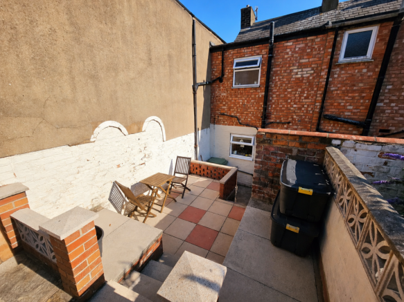 2 bed Terraced for sale Image 8