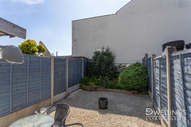 DWELEST- 22 Landsdown Terrace, DE14 2RH-0003.jpg