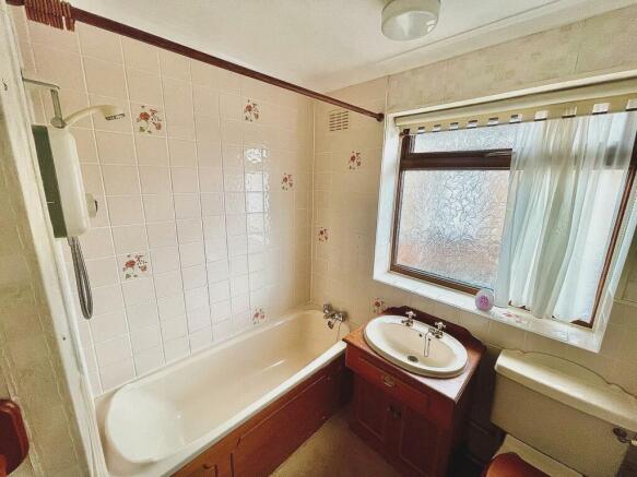 21 Wellgate bathroom .jpeg