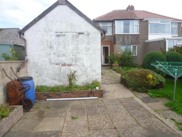 rear garden2 (2)