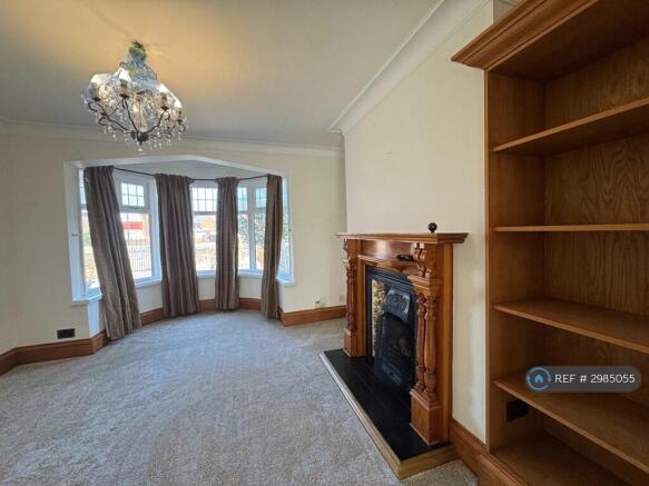 3 bed Semi-Detached to rent Image 4