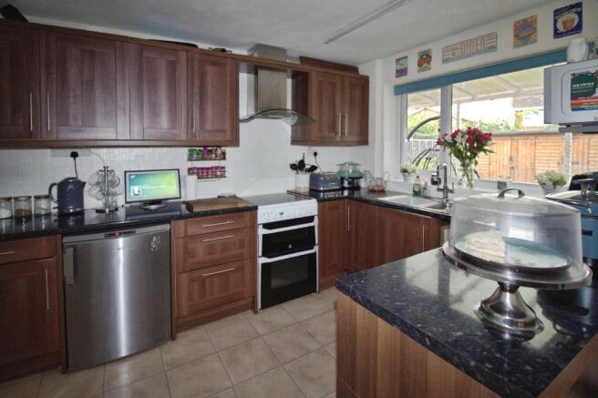 Kitchen Dining Area