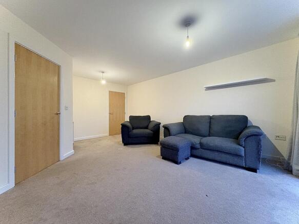Rothesay Gardens, Wolverhampton, WV4 6DD photo 4