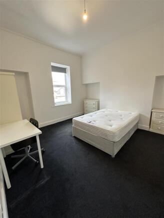 Bedroom One.jpg
