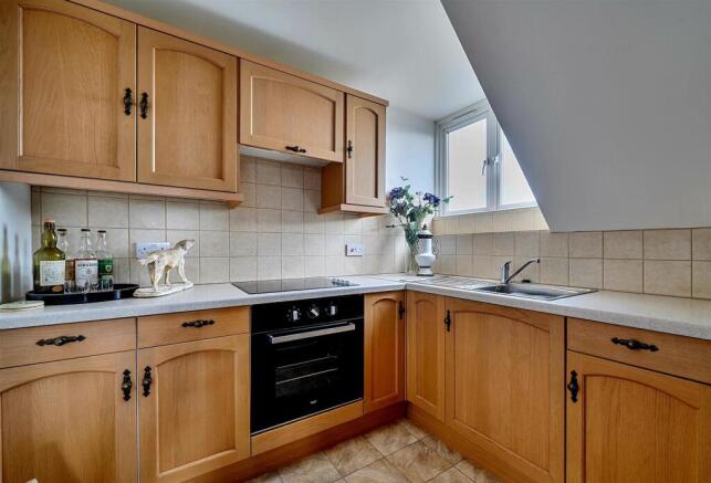 Moorlands23 Kitchenette.jpg