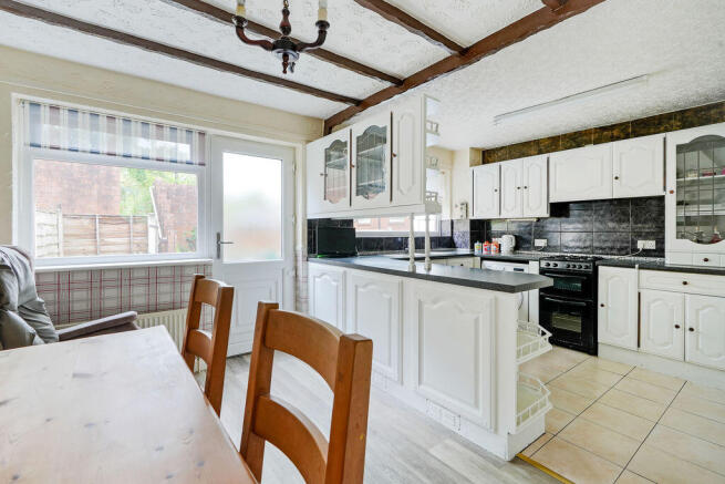 3 bed Terraced for sale Image 8