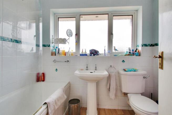 Bathroom.jpg