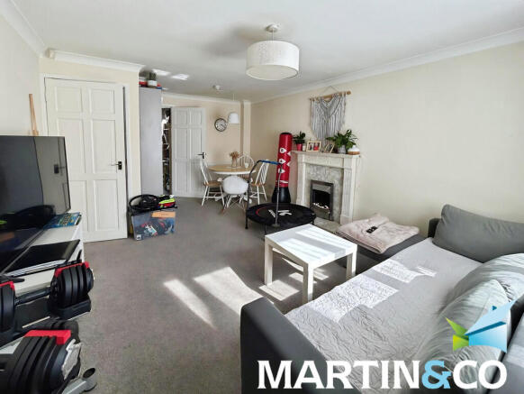 2 bed Terraced for sale Image 8