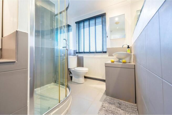 Master En-suite