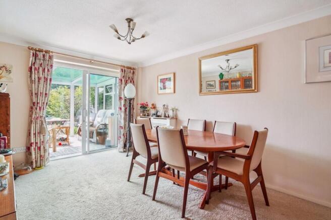 Sunnycroft, Downley, HP13 photo 4