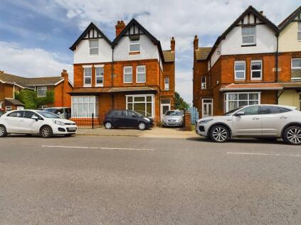 Victoria Road, Mablethorpe, LN12