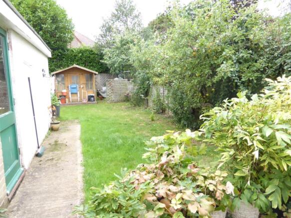 8 Woodview 006.JPG