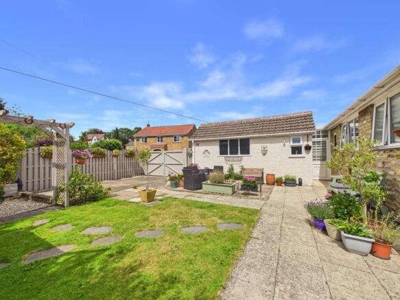 2 bed Detached Bungalow for sale Image 4
