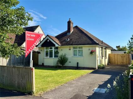 Elm Avenue, New Milton, Hampshire, BH25