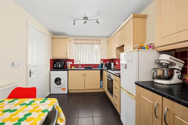 Kitchen_2.jpeg
